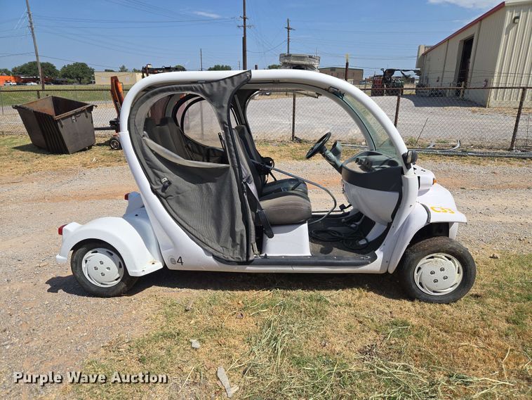 2007 GEM Utility Vehicle - photo 4