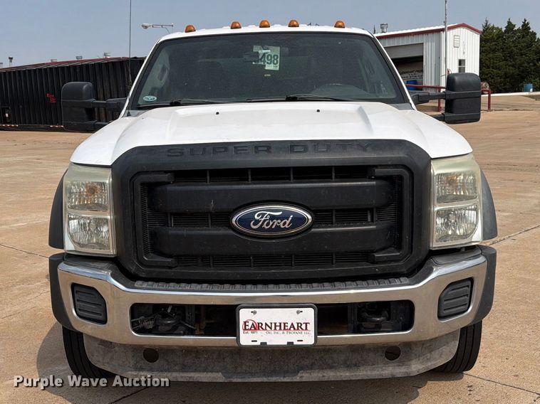2012 Ford F550 Super Duty Crew Cab Truck Cab And Chassis - photo 2
