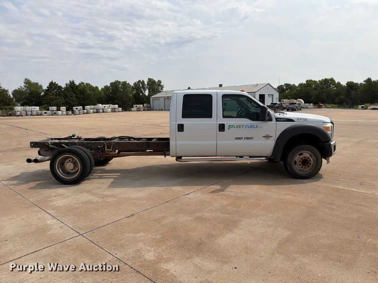 2012 Ford F550 Super Duty Crew Cab Truck Cab And Chassis - photo 4
