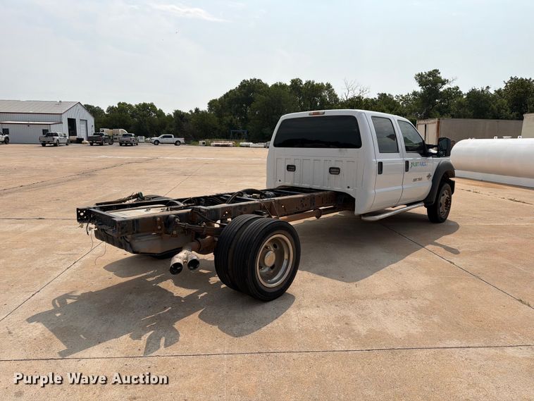 2012 Ford F550 Super Duty Crew Cab Truck Cab And Chassis - photo 5