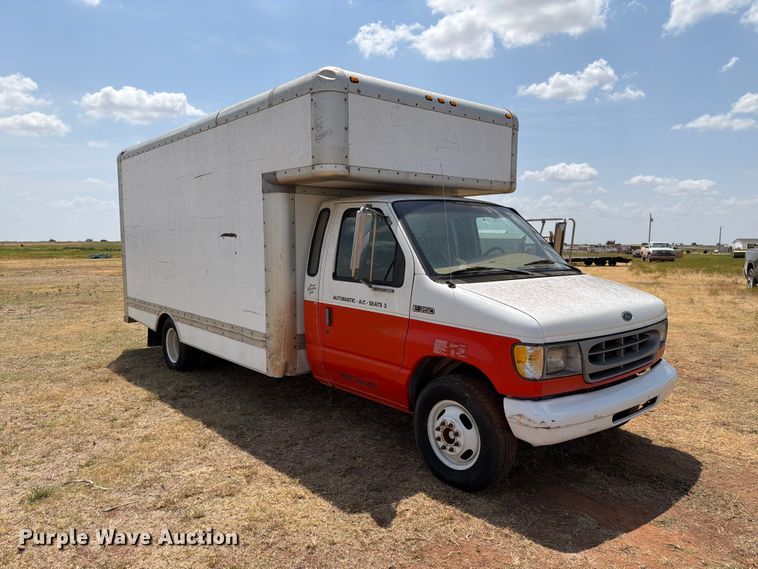 1998 Ford E350 Super Duty Box Truck - photo 3