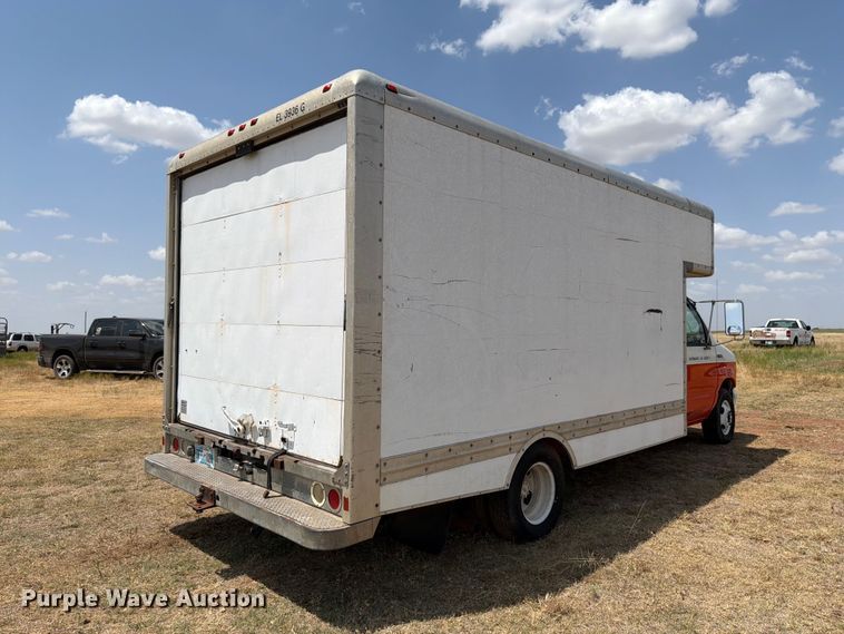 1998 Ford E350 Super Duty Box Truck - photo 5