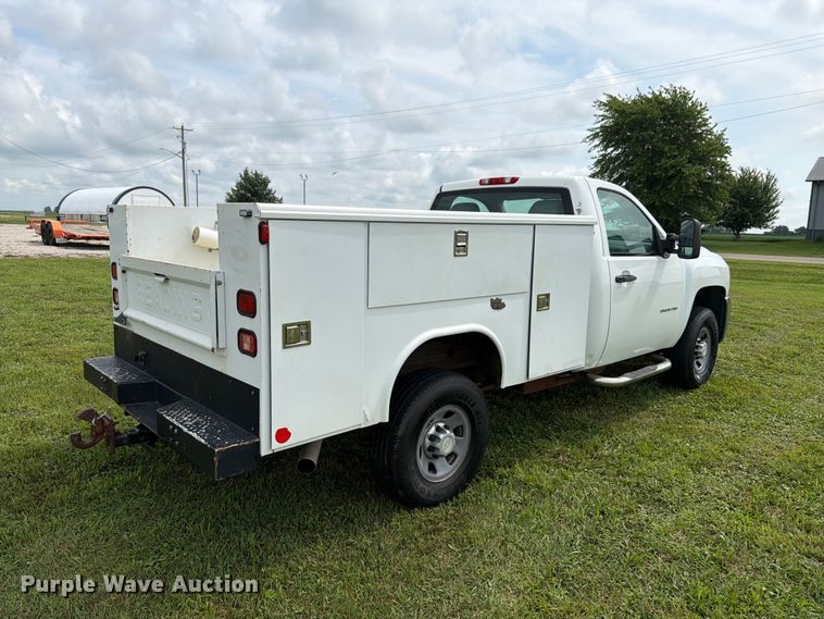 2010 Chevrolet Silverado 3500HD Utility Bed Pickup Truck - photo 5