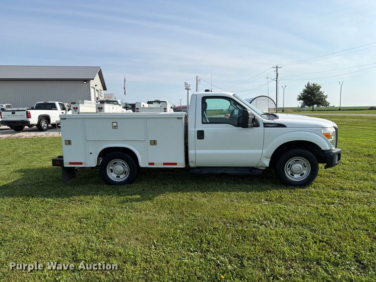2012 Ford F250 Super Duty Utility Bed Pickup Truck - photo 4