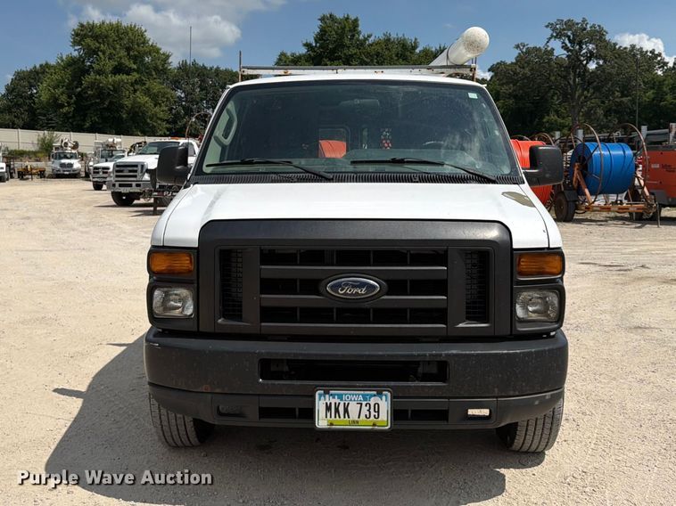 2011 Ford E250 Van - photo 2
