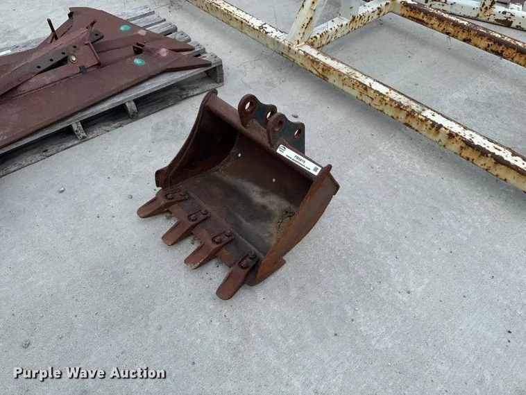 Bobcat Excavator Bucket