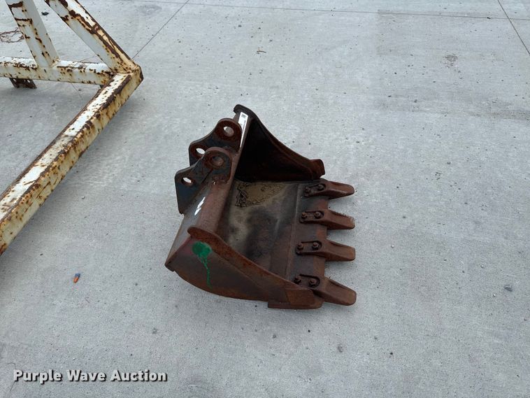 Bobcat Excavator Bucket - photo 4