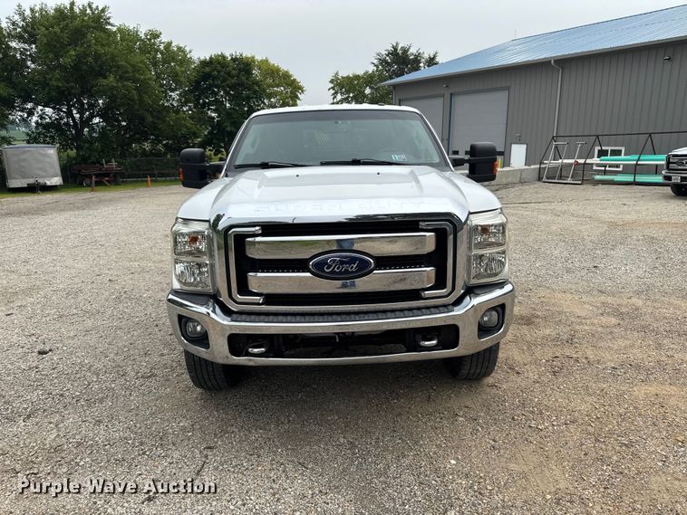 2015 Ford F250 Super Duty Crew Cab Pickup Truck - photo 2