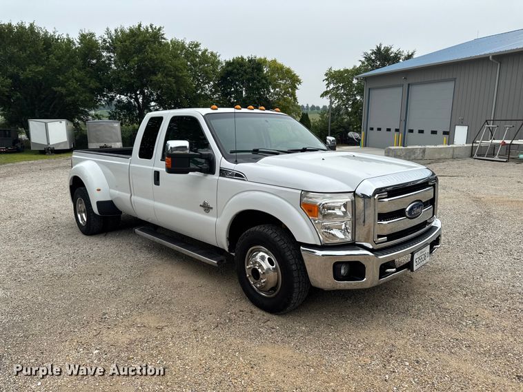 2015 Ford F350 Super Duty - photo 4