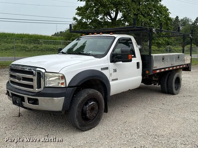 2006 Ford F550 Flatbed Truck