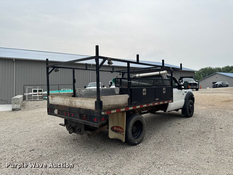 2006 Ford F550 Flatbed Truck - photo 5