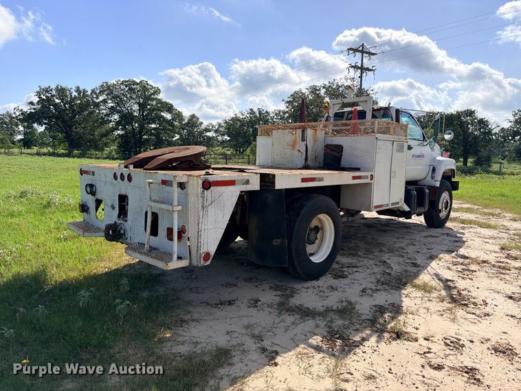 1993 GMC TopKick Flatbed Truck - photo 5