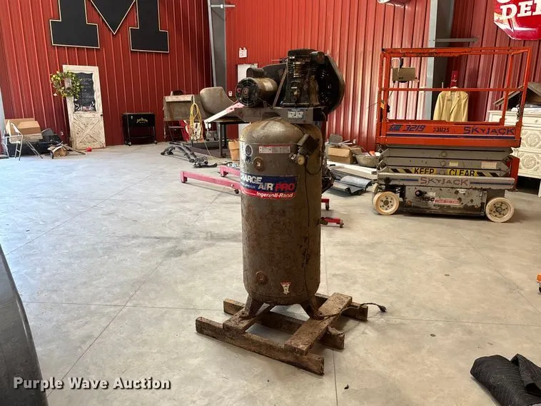 Ingersoll-Rand IR5E6VA Air Compressor