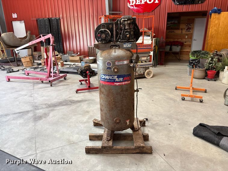 Ingersoll-Rand IR5E6VA Air Compressor - photo 2