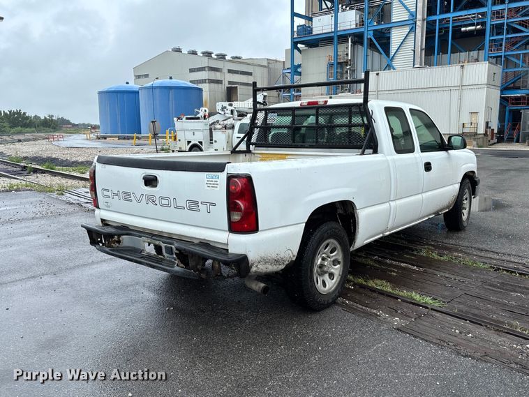 2006 Chevrolet Silverado 1500 Ext. Cab Pickup Truck - photo 5