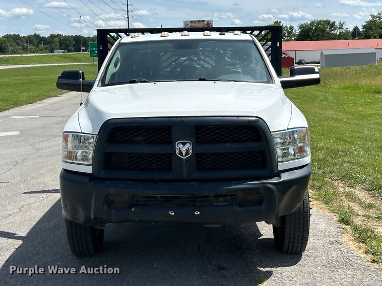 2015 RAM 3500 Heavy Duty Crew Cab Flatbed Pickup Truck - photo 2