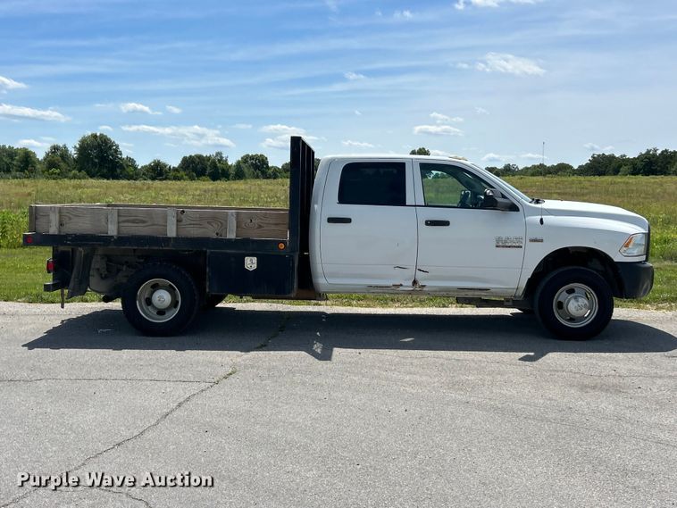 2015 RAM 3500 Heavy Duty Crew Cab Flatbed Pickup Truck - photo 4
