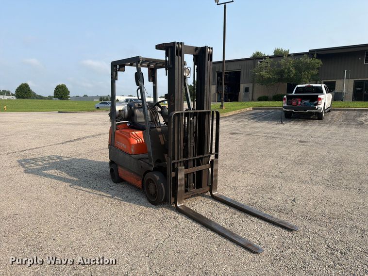 Toyota 42-6FGCU15 Forklift - photo 3