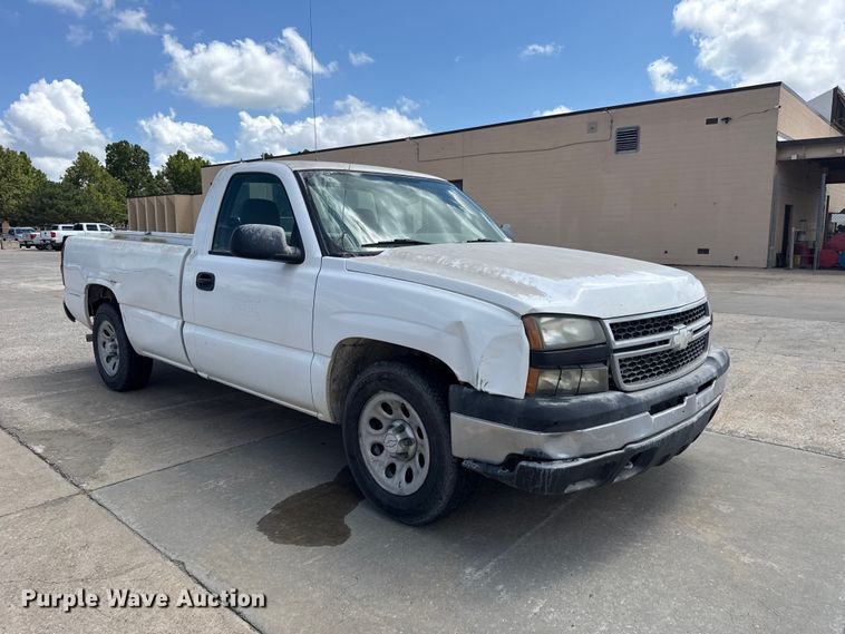 2006 Chevrolet Silverado 1500 Pickup Truck - photo 3