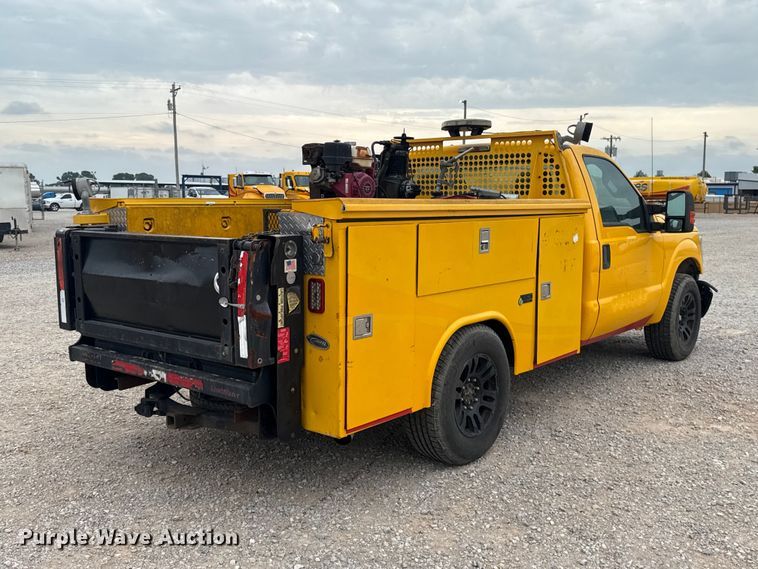 2015 Ford F350 Super Duty Utility Bed Pickup Truck - photo 5