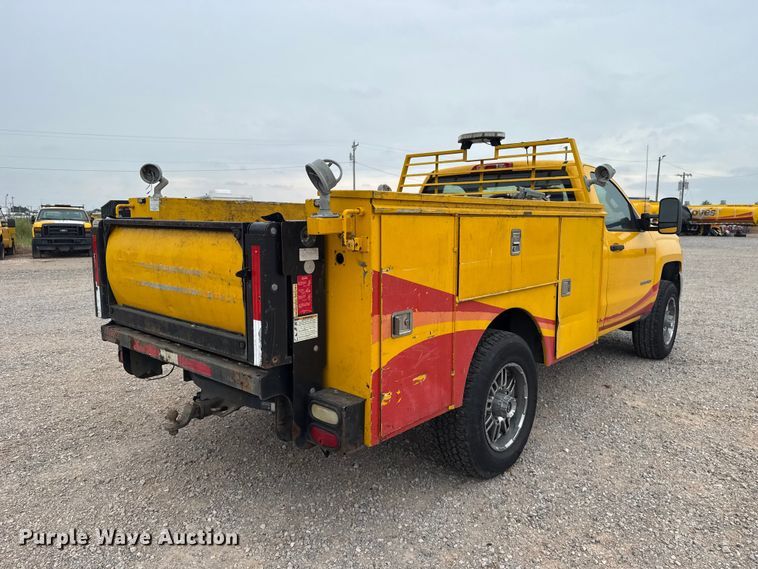 2016 Chevrolet Silverado 3500HD Utility Bed Pickup Truck - photo 5