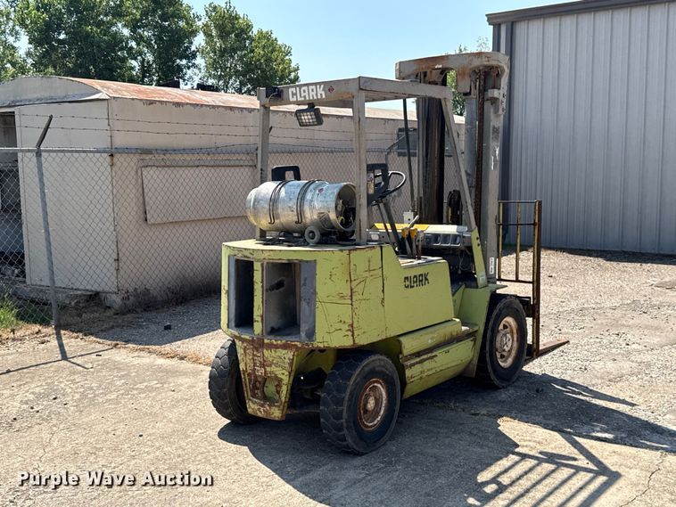 Clark GPS20WC Forklift - photo 5