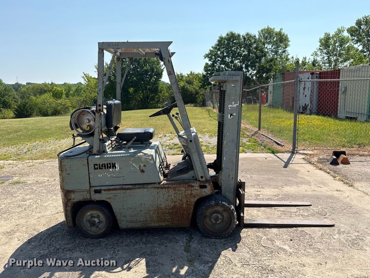 Clark C500-45 Forklift - photo 4
