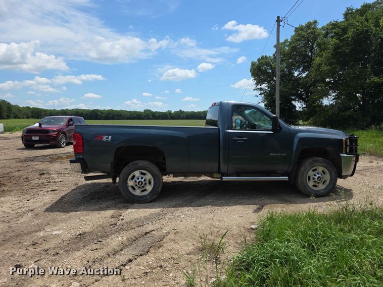 2013 Chevrolet Silverado 2500HD Pickup Truck - photo 4