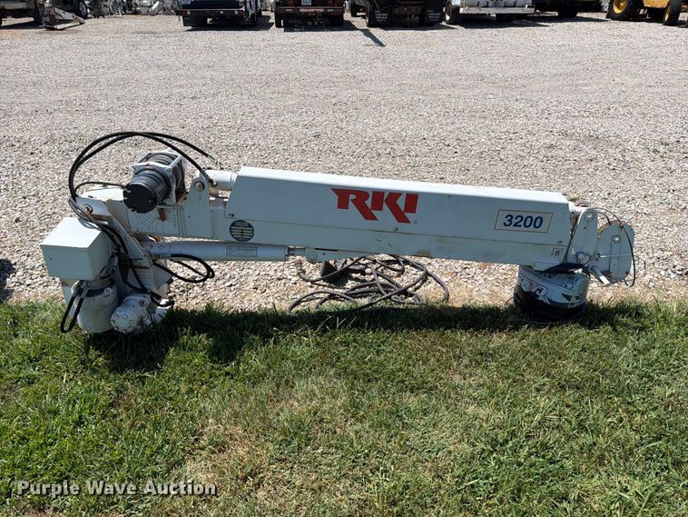 RKI 3200-3ERX15 Truck Crane - photo 4