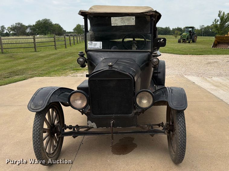 1920 Ford Model T - photo 2