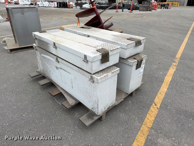(4) Toolboxes - photo 3