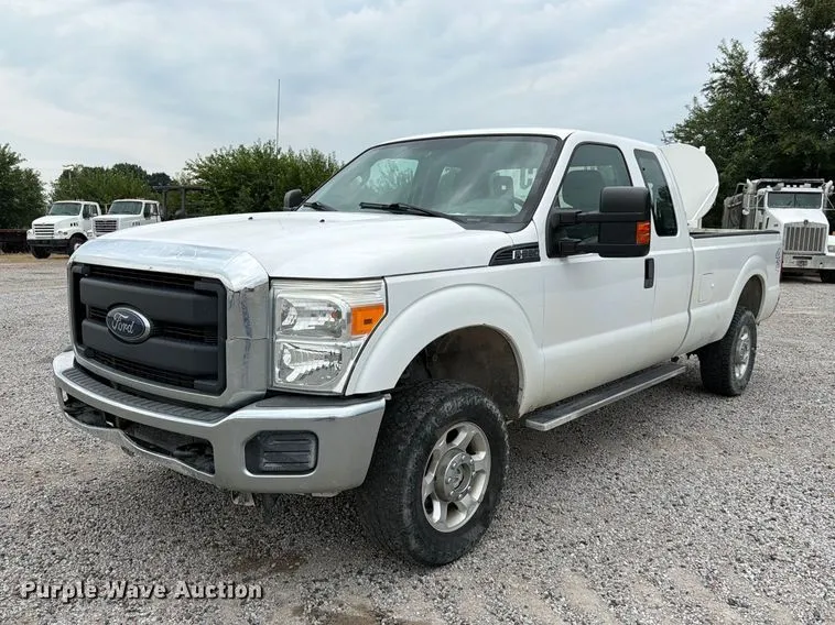 2016 Ford F250 Super Duty XL  Ext. Cab Pickup Truck