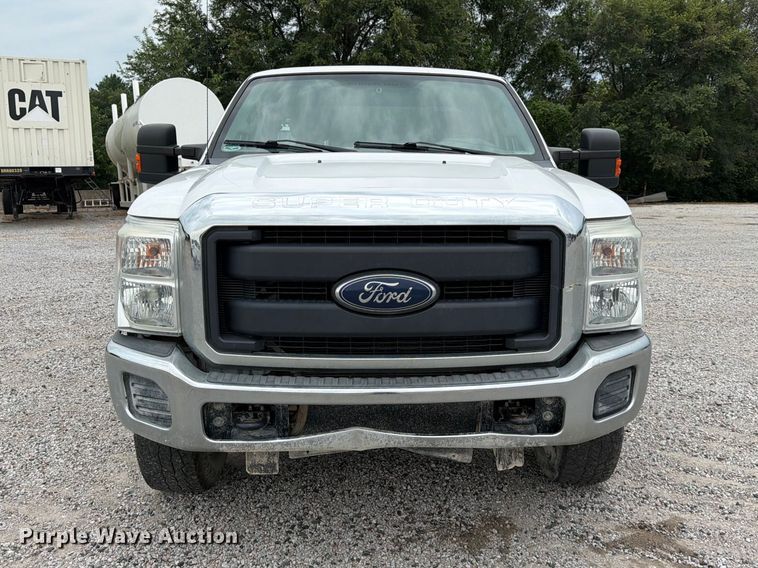 2016 Ford F250 Super Duty XL  Ext. Cab Pickup Truck - photo 2