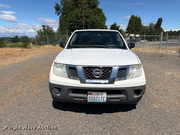 2014 Nissan Frontier Ext. Cab Pickup Truck - photo 2
