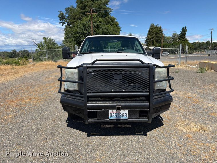 2013 Ford F250 Pickup Truck - photo 2