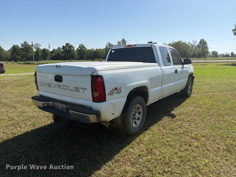 2006 Chevrolet Silverado 1500 Ext. Cab Pickup Truck - photo 5