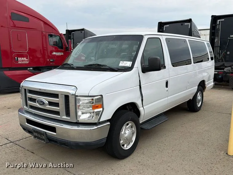 2012 Ford E350 Super Duty
