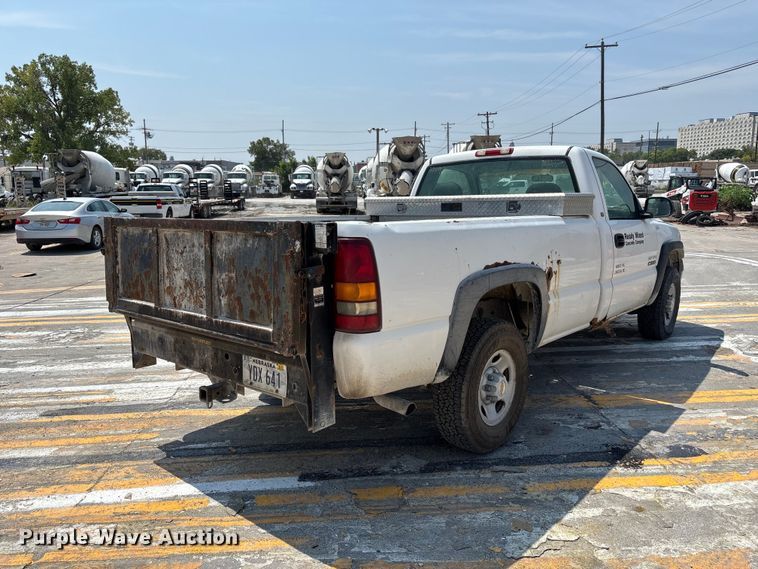 2001 Chevrolet Silverado 2500 Pickup Truck - photo 5