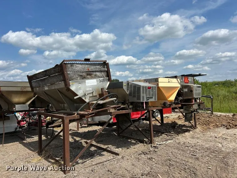 (4) Salt Spreaders