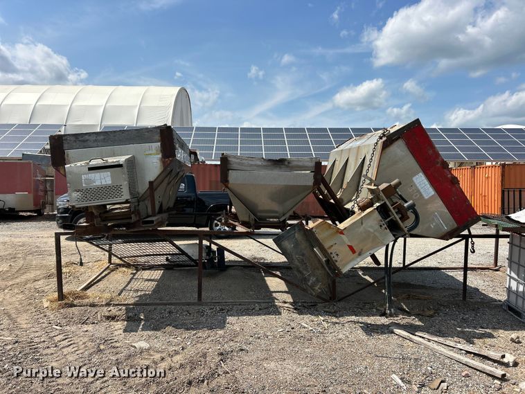 (3) Salt Spreaders - photo 5