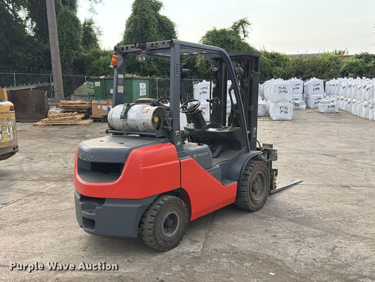 Toyota 8FGU30 Forklift - photo 5
