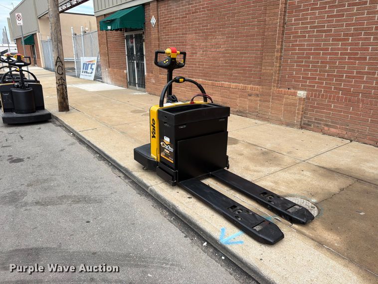 2010 Yale MPE060LFN24T2748 Pallet Jack - photo 3