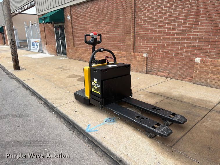 2014 Yale MPE060LFN24T2748 Pallet Jack - photo 3