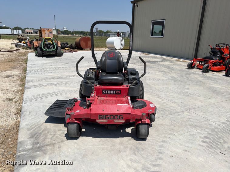 2015 Big Dog Stout MP ZTR Lawn Mower - photo 2