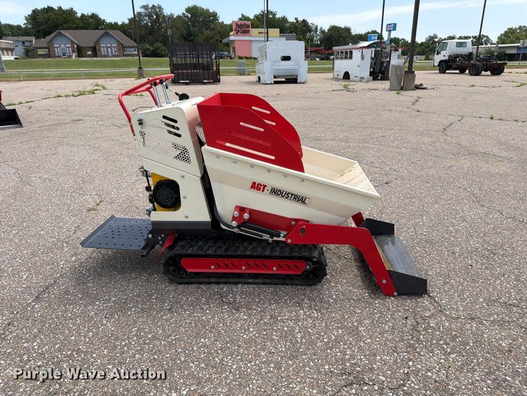 2025 AGT QHT500FL Compact Utility Loader - photo 4