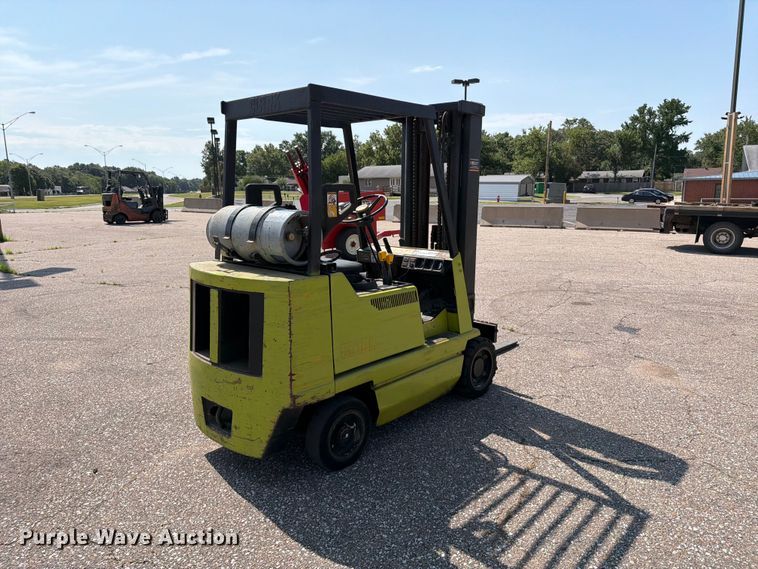 Clark GCS25MC Forklift - photo 5