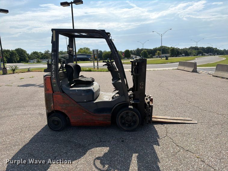 Toyota 8FGCU20 Forklift - photo 4