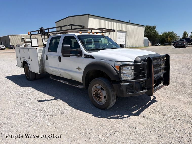 2016 Ford F450 Super Duty Crew Cab Utility / Service Truck - photo 3