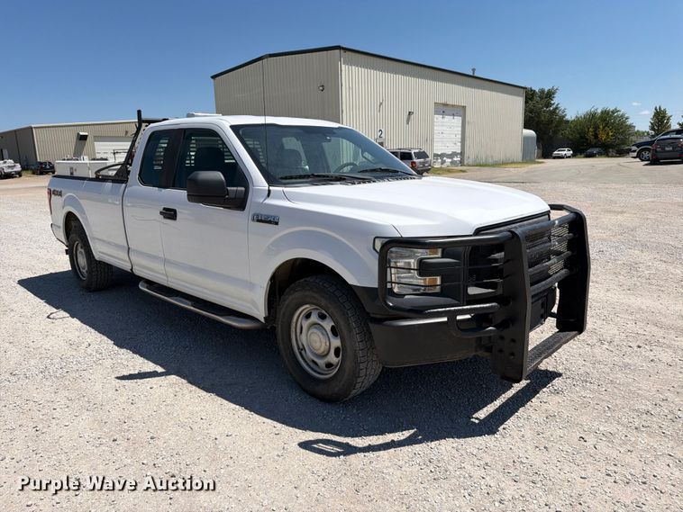 2016 Ford F150 Ext. Cab Pickup Truck - photo 3