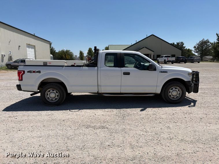 2016 Ford F150 Ext. Cab Pickup Truck - photo 4